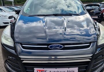 Ford Kuga 123.000 km 9.250 &euro; Bottrop 46238