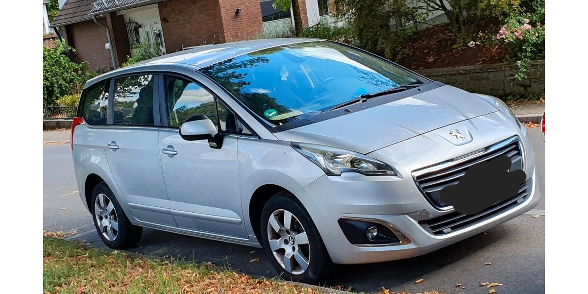 Peugeot 5008 140.000 km 8.600 &euro; Heiligenhaus 42579