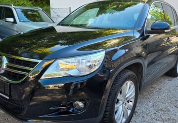 VW Tiguan 126.000 km 7.700 &euro; Essen 45144