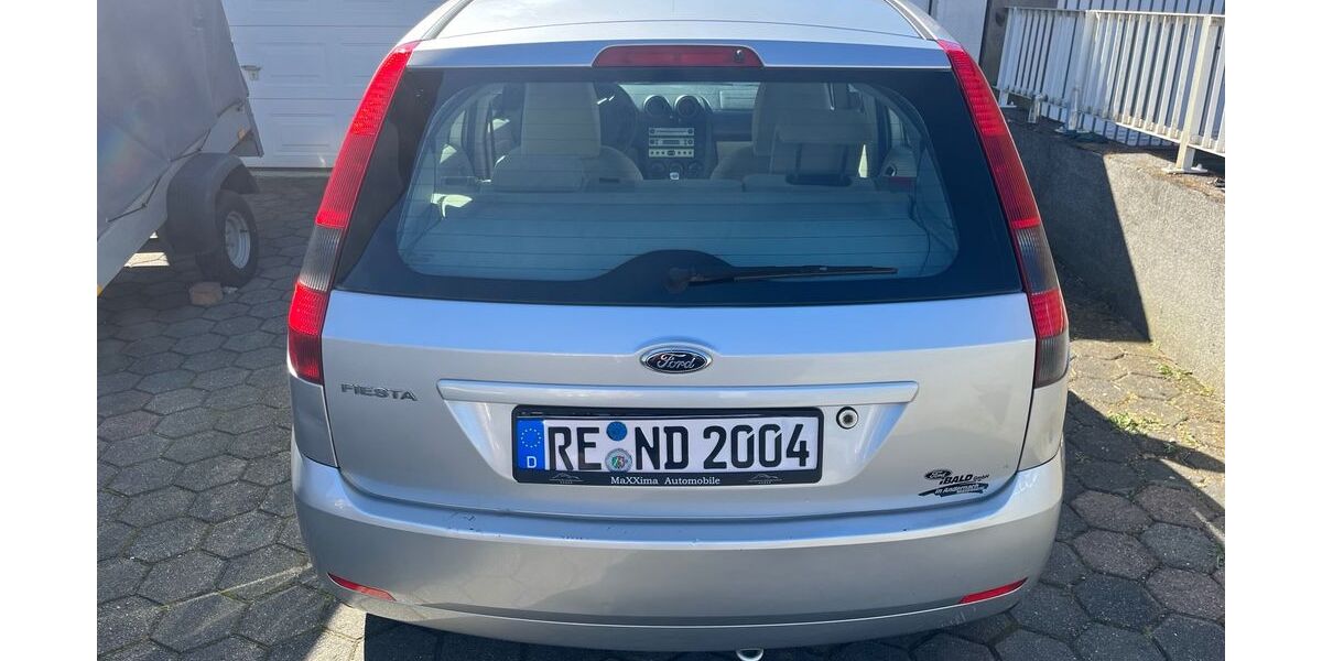 Ford Fiesta 180.000 km 2.200 &euro; Herten 45701