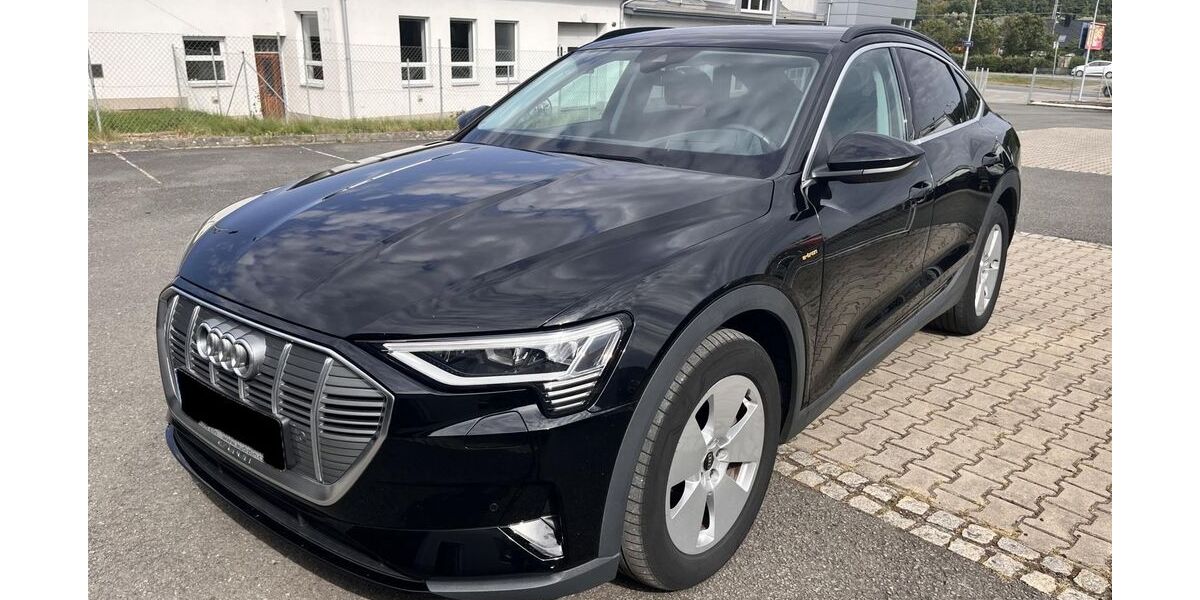 Audi e-tron 49.704 km 31.730 &euro; Hagen 58091