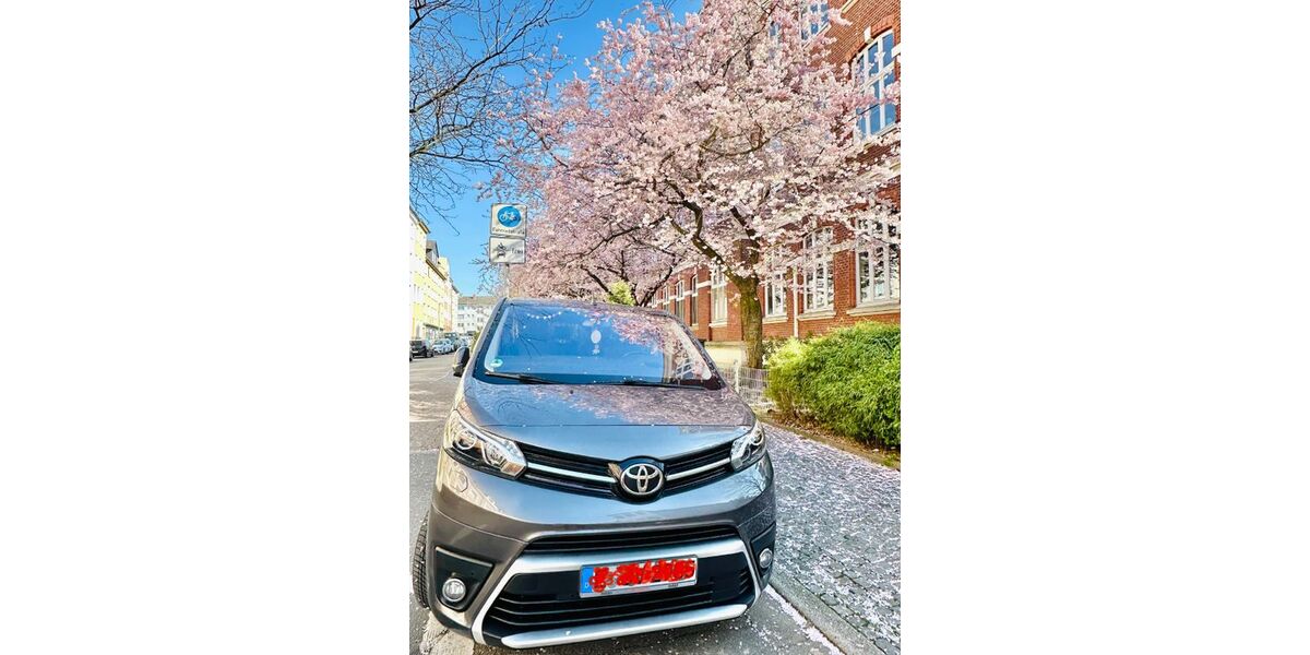 Toyota Proace (Verso) 79.600 km 32.300 &euro; Essen 45357