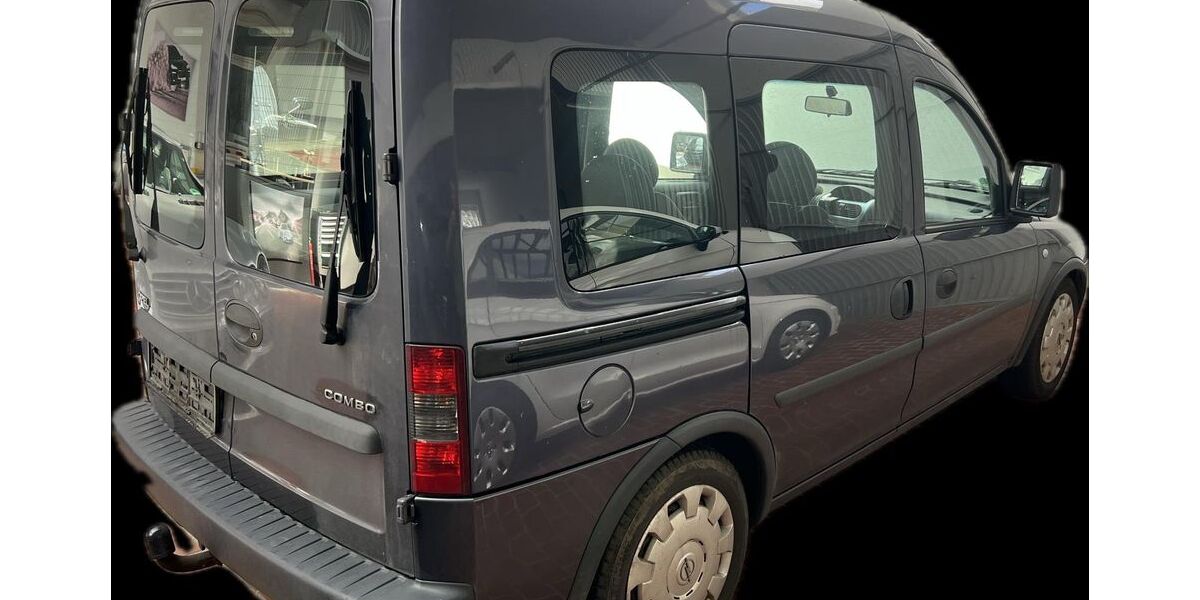 Opel Combo 181.000 km 3.350 &euro; Duisburg 47269