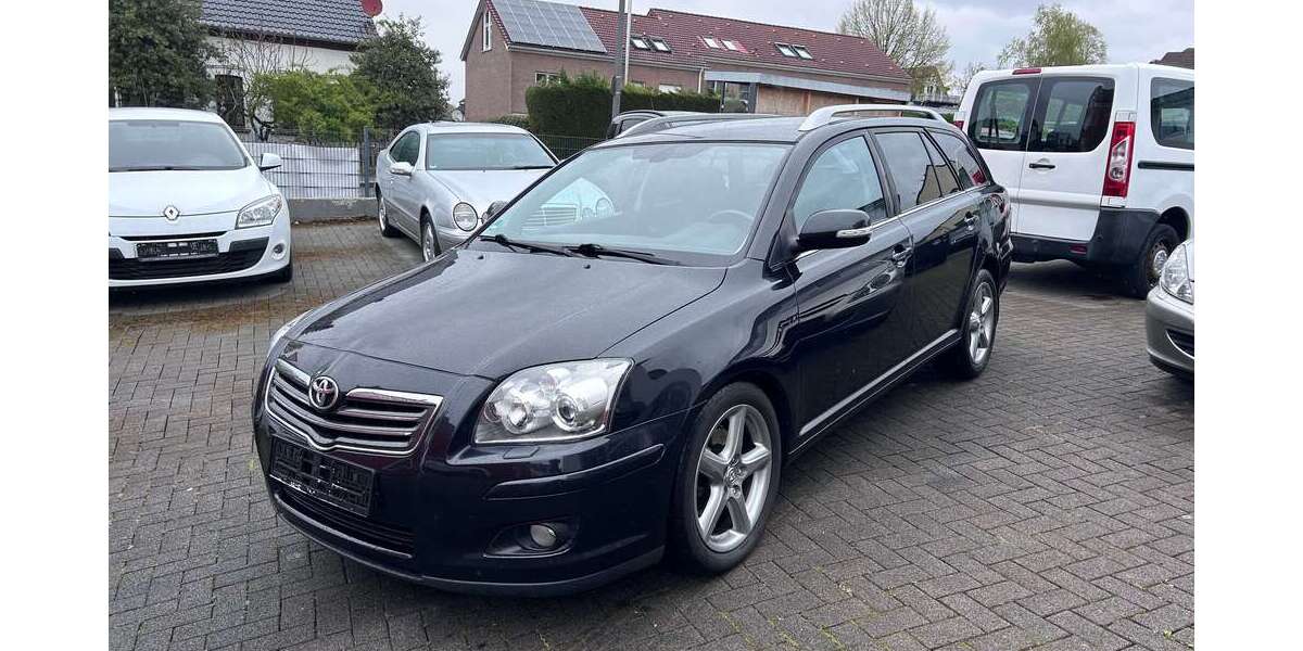 Toyota Avensis 254.987 km 3.499 &euro; Solingen 42719