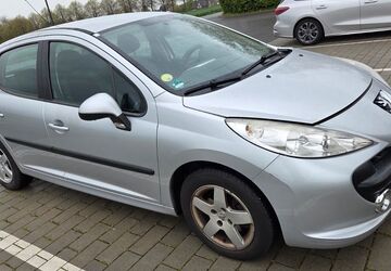 Peugeot 207 178.000 km 1.450 &euro; Meerbusch 40667
