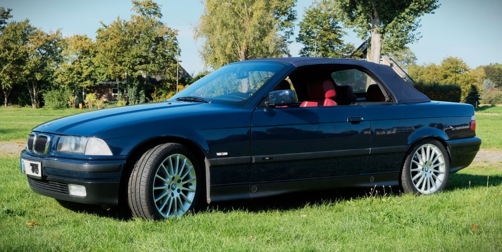 BMW 328 114.000 km 15.900 &euro; Düsseldorf 40547