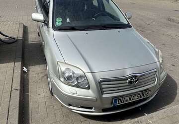 Toyota Avensis 278.000 km 3.499 &euro; Duisburg 47249