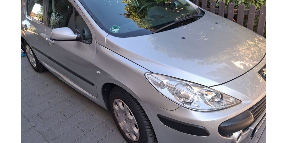 Peugeot 307 78.000 km 2.900 &euro; Solingen 42699