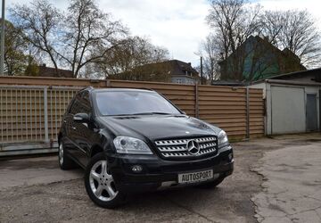 Mercedes-Benz ML 320 70.882 km 20.980 &euro; Duisburg 47166