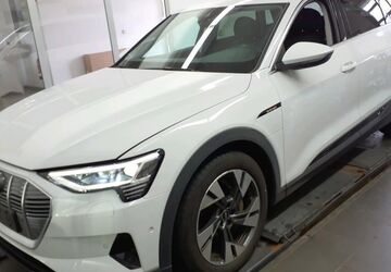 Audi e-tron 64.068 km 27.715 &euro; Hagen 58091