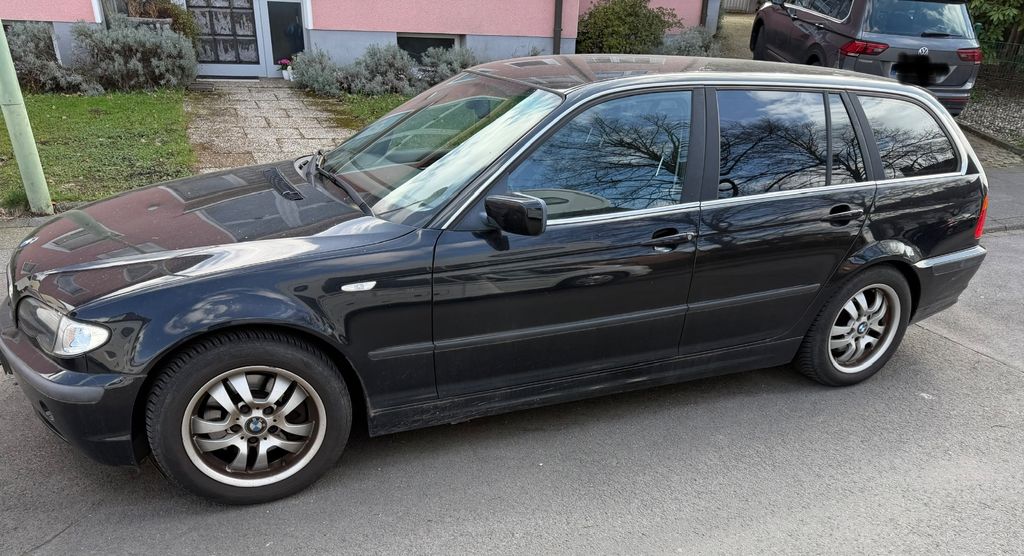 BMW 320 276.000 km 2.499 &euro; Hagen 58099