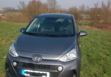 Hyundai i10 24.954 km 8.600 &euro; Duisburg 47228