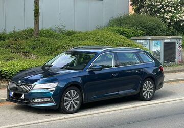 Skoda Superb 52.000 km 22.300 &euro; Essen 45147