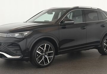 VW Tiguan 20.300 km 44.484 &euro; Düsseldorf 40233