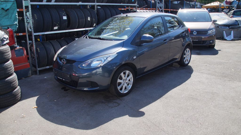 Mazda 2 208.000 km 999 &euro; Bochum 44793