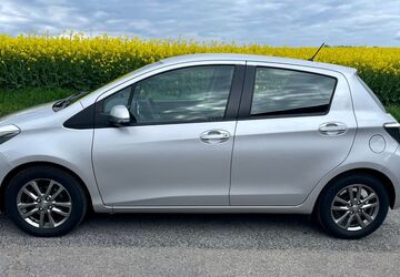 Toyota Yaris 35.600 km 8.100 &euro; Ratingen 40878