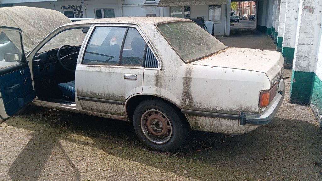 Opel Rekord 150.000 km 1.299 &euro; Düsseldorf 40233