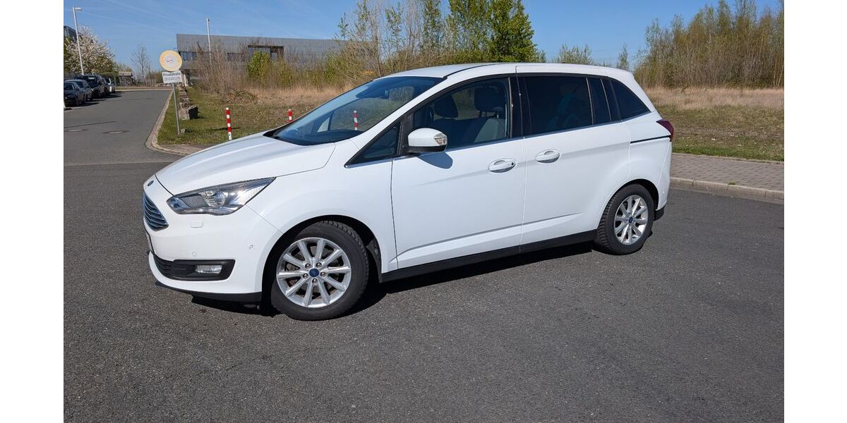 Ford Grand C-Max 64.000 km 11.900 &euro; Essen 45359