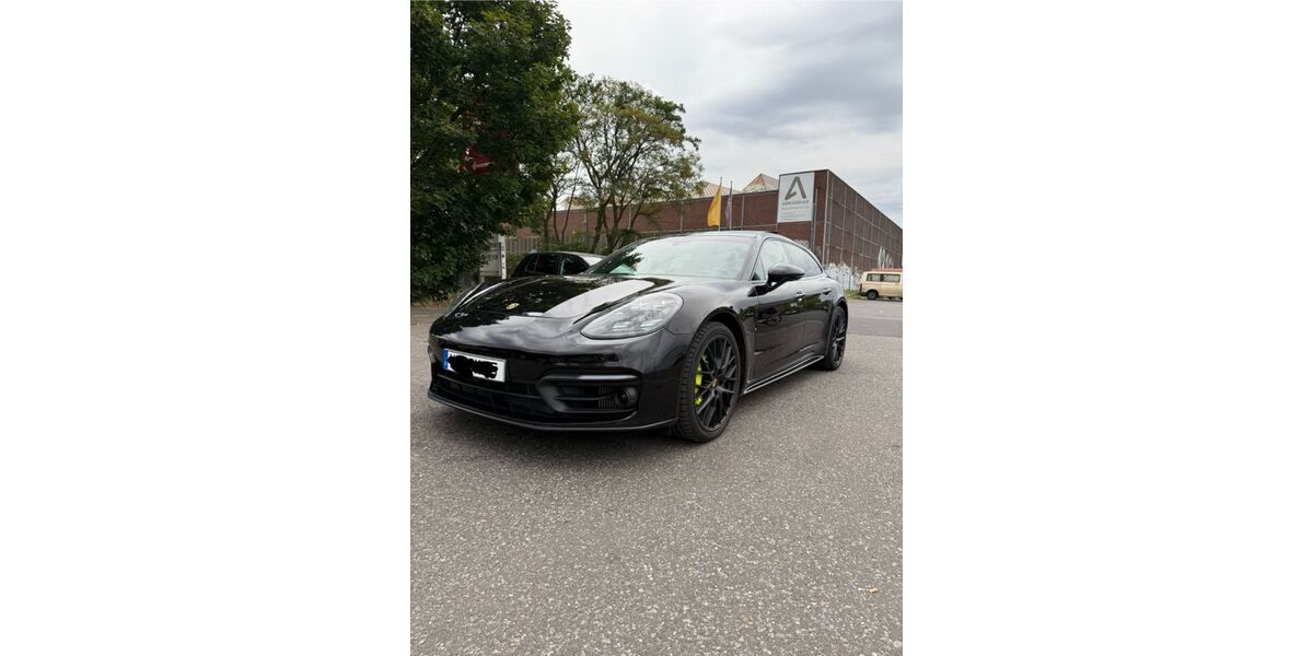 Porsche Panamera 88.700 km 61.900 &euro; Düsseldorf 40476