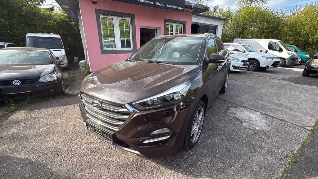 Hyundai TUCSON 162.500 km 13.900 &euro; Wuppertal 42329