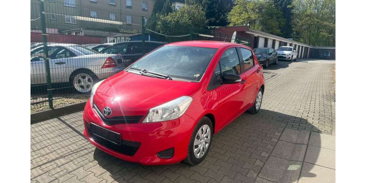 Toyota Yaris 126.000 km 5.500 &euro; Essen 45143
