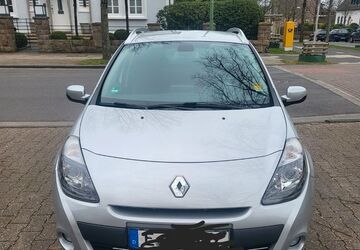 Renault Clio 87.000 km 4.500 &euro; Essen 45128
