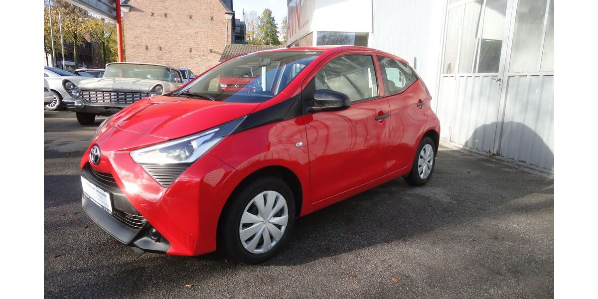 Toyota Aygo (X) 100.000 km 6.999 &euro; Neuss 41462