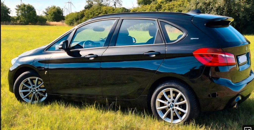 BMW 225 Active Tourer 90.000 km 13.500 &euro; Oberhausen 46117