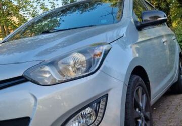 Hyundai i20 140.000 km 4.900 &euro; Gelsenkirchen 45888