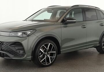 VW Tiguan 20.100 km 46.684 &euro; Düsseldorf 40233