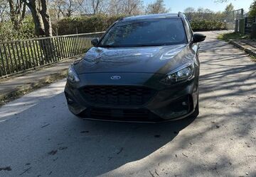 Ford Focus 89.499 km 11.899 &euro; Oberhausen 46145