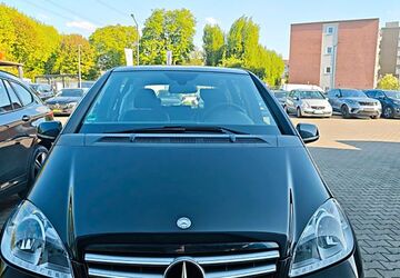 Mercedes-Benz A 180 111.300 km 5.800 &euro; bochum 44867