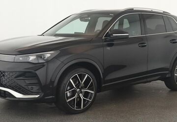 VW Tiguan 15.700 km 46.584 &euro; Düsseldorf 40233