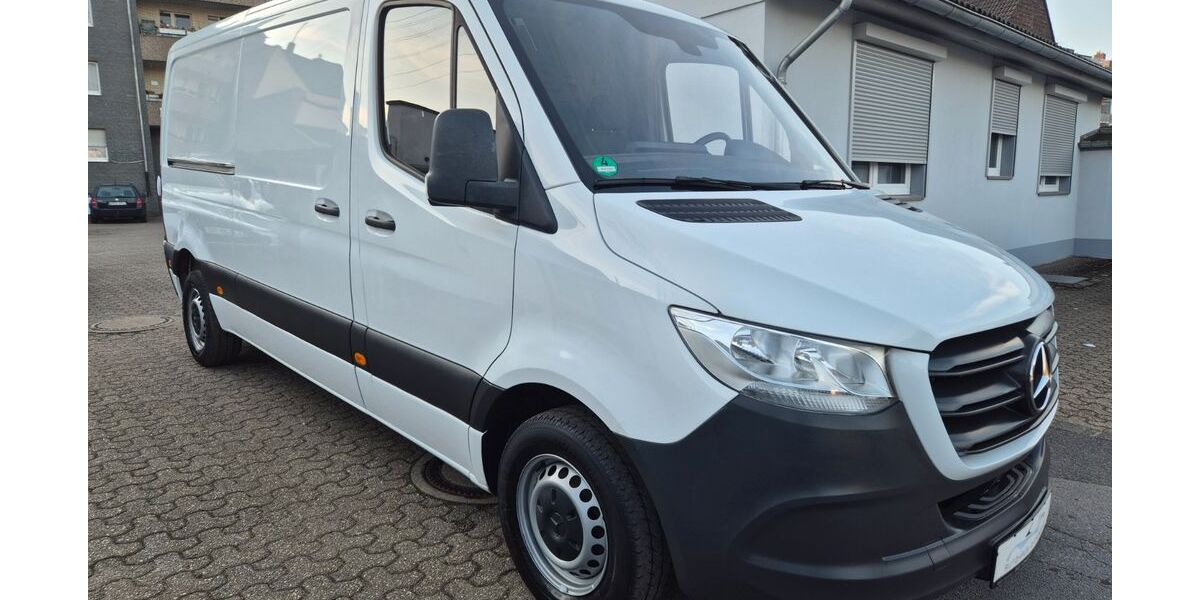 Mercedes-Benz Sprinter 85.000 km 24.990 &euro; Düsseldorf 40591