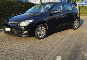 Hyundai i30 107.000 km 5.000 &euro; Neuss 41462