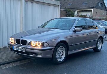 BMW 520 176.800 km 4.900 &euro; Neuss 41469