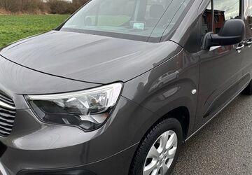 Opel Combo 68.000 km 17.940 &euro; Oberhausen 46149