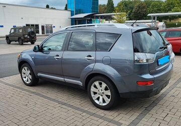 Mitsubishi Outlander 223.000 km 7.000 &euro; Velbert 42549