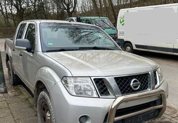 Nissan Navara 169.421 km 3.500 &euro; Essen 45356