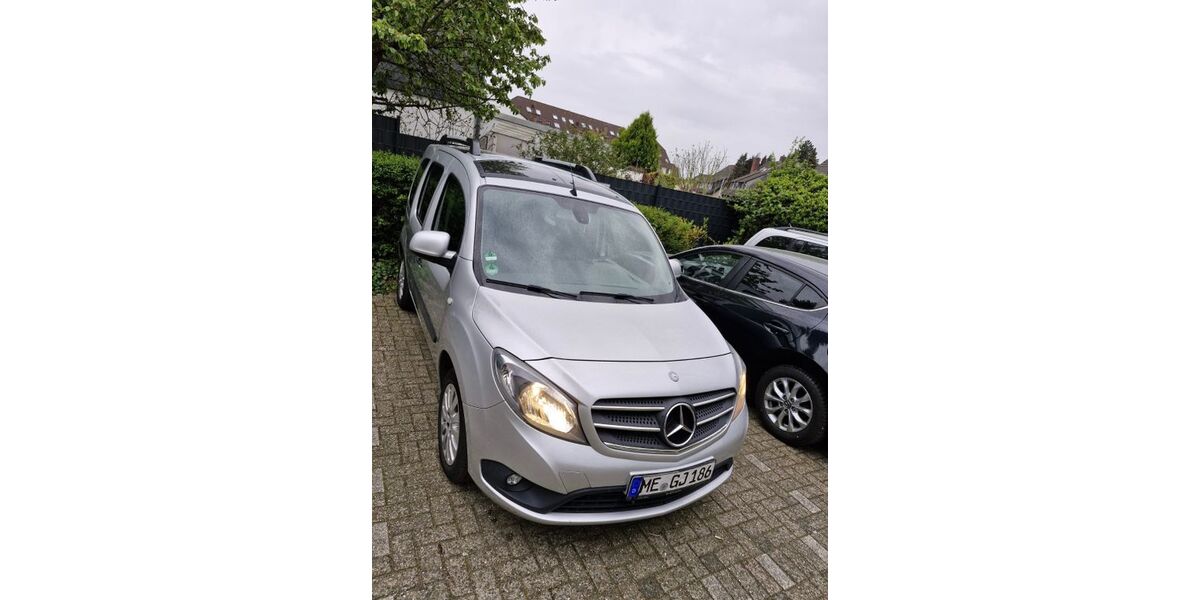 Mercedes-Benz Citan 171.000 km 8.900 &euro; Hilden 40723