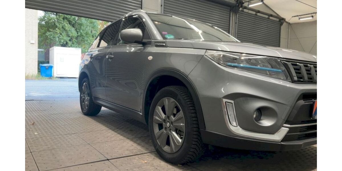 Suzuki Vitara 11.023 km 19.250 &euro; Ratingen 40880