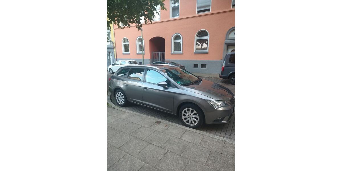 Seat Leon 147.000 km 9.900 &euro; Langenfeld 40764