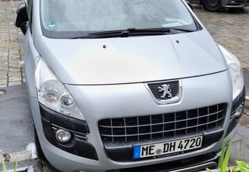 Peugeot 3008 214.000 km 4.099 &euro; Düsseldorf 40233