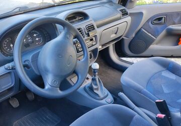 Renault Clio 122.800 km 1.300 &euro; Solingen 42657