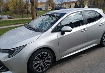 Toyota Corolla 33.700 km 24.390 &euro; Hagen 58093