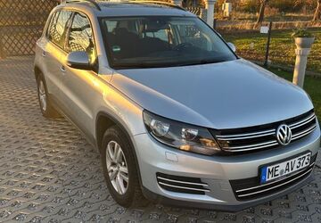 VW Tiguan 260.000 km 7.900 &euro; Velbert 42551