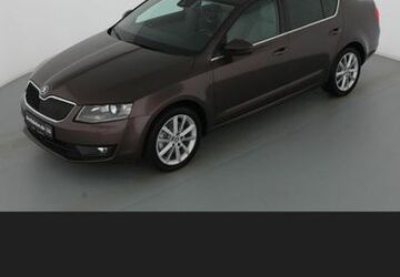 Skoda Octavia 126.000 km 11.500 &euro; Essen 45127
