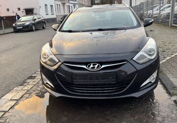 Hyundai i40 162.000 km 5.999 &euro; Gelsenkirchen 45879