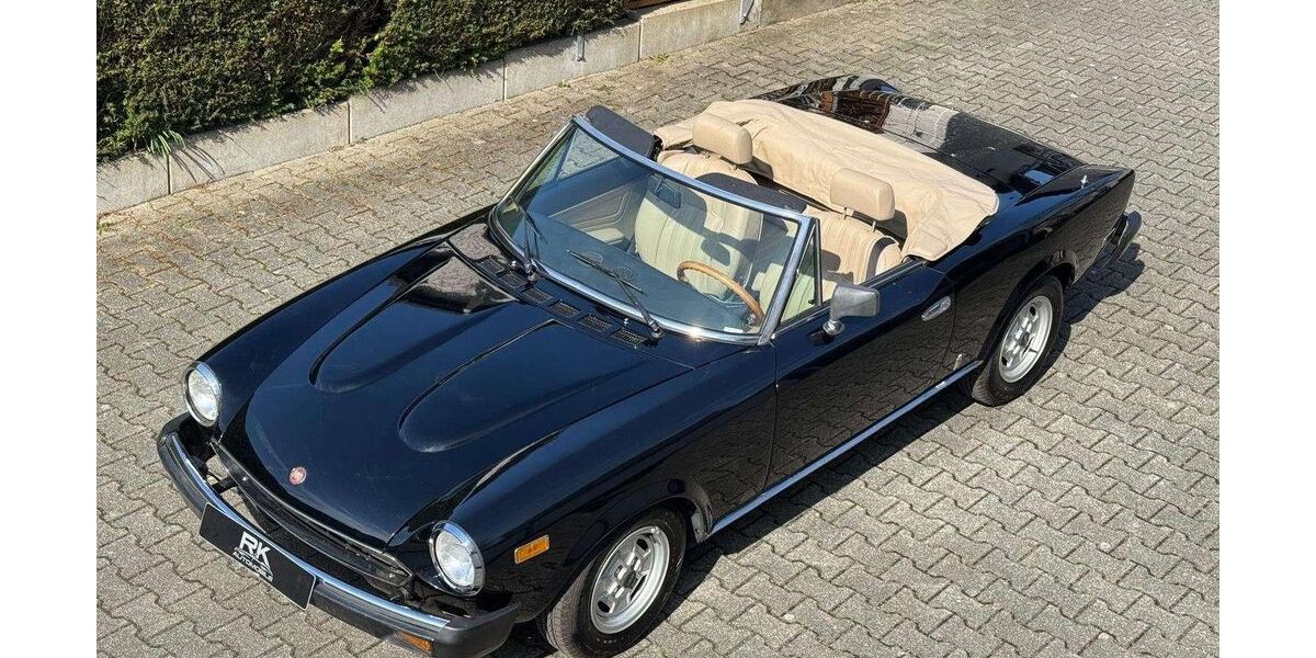 Fiat 124 Spider 87.586 km 15.000 &euro; Solingen 42651