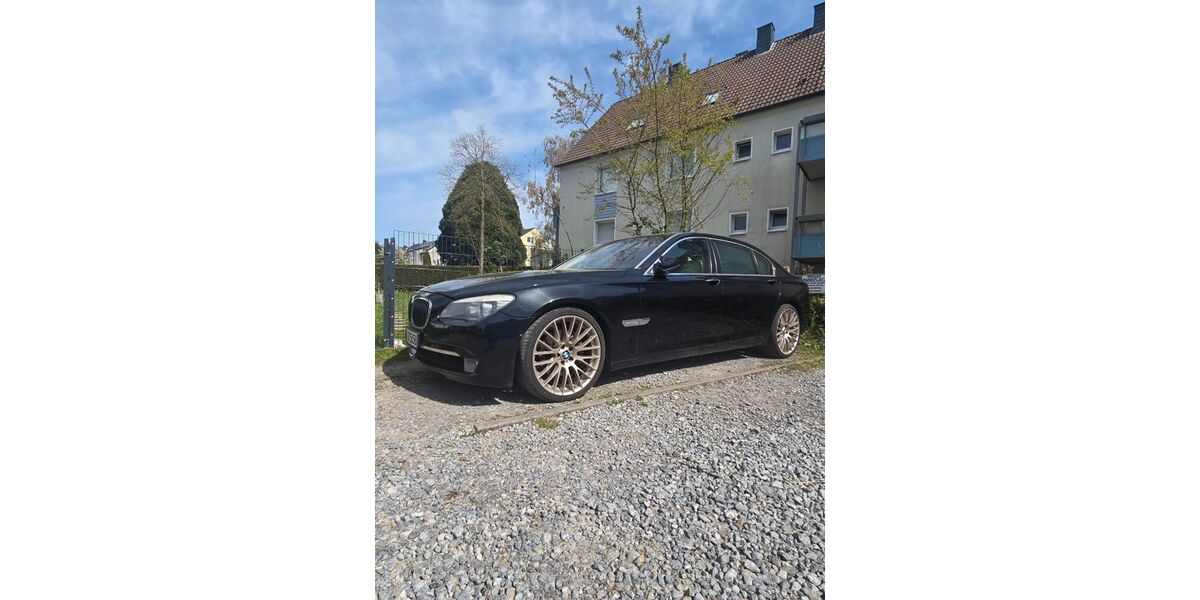 BMW 730 330.565 km 13.500 &euro; Hagen 58099